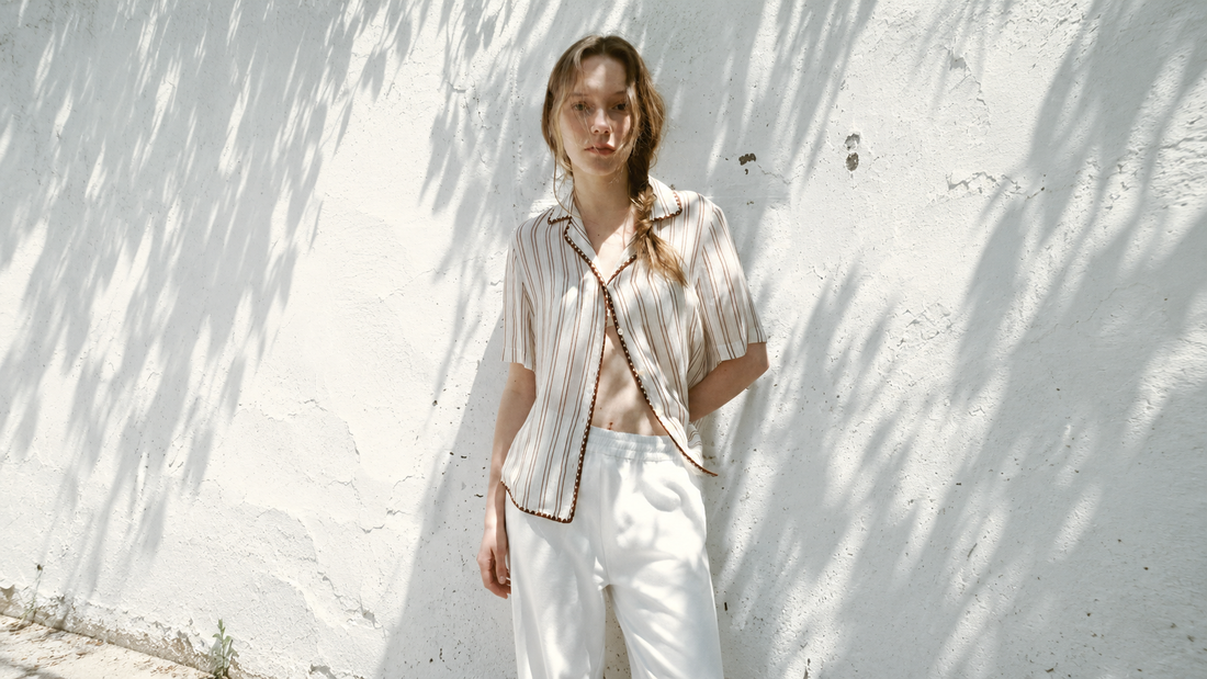 Minimal Elegance in Motion: A Modern Guide to Effortless Everyday Dressing