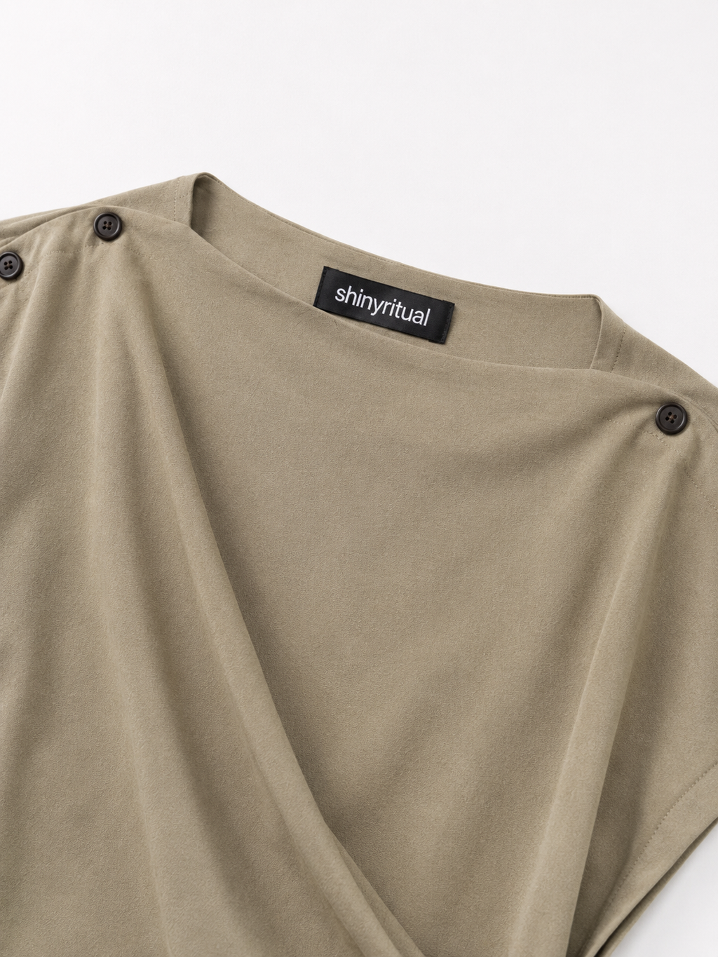Kaelith Off-Shoulder Pleat Blouse